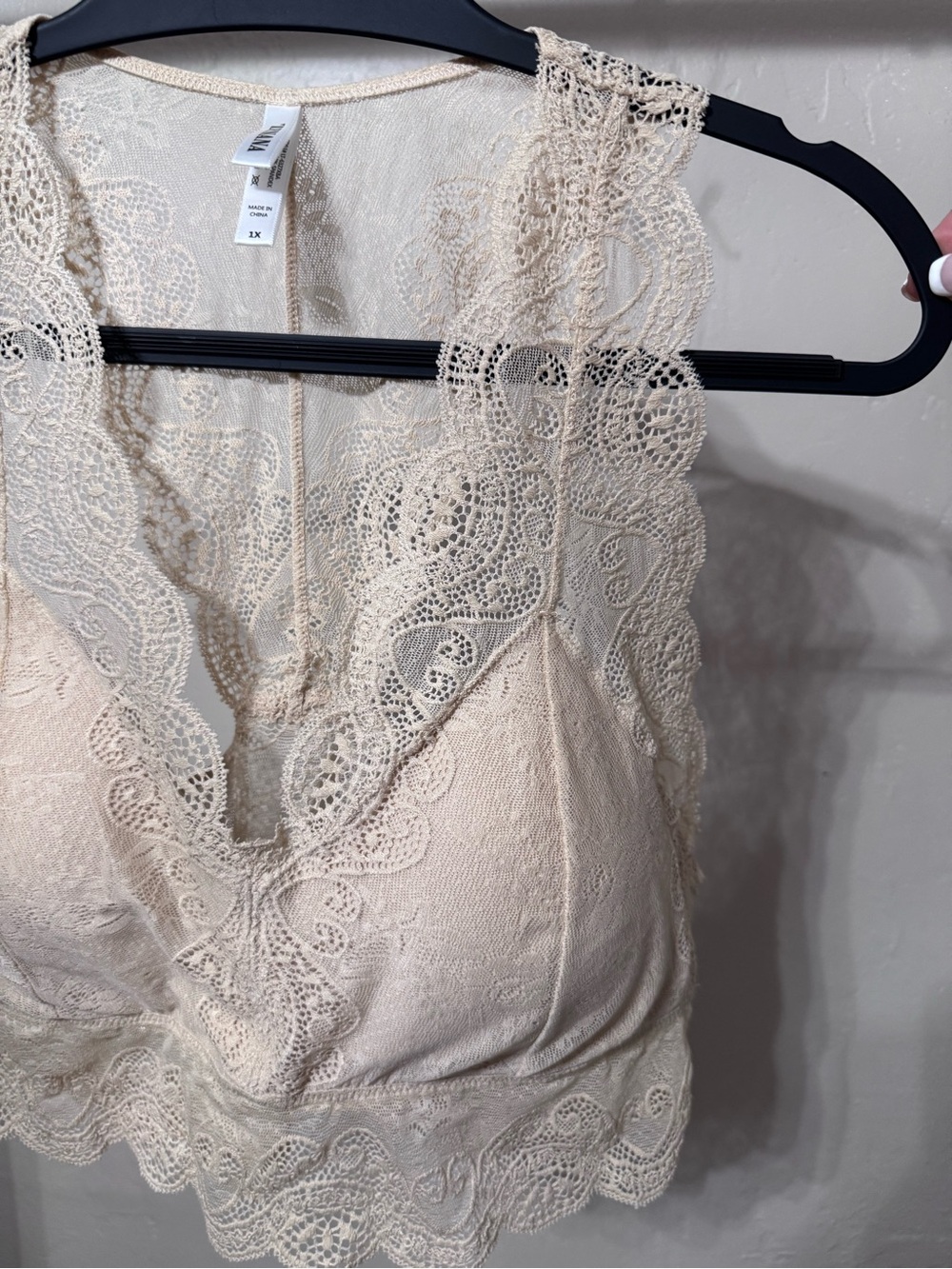 Racerback Lace Bralette in Light Cream - Picture 4 of 10
